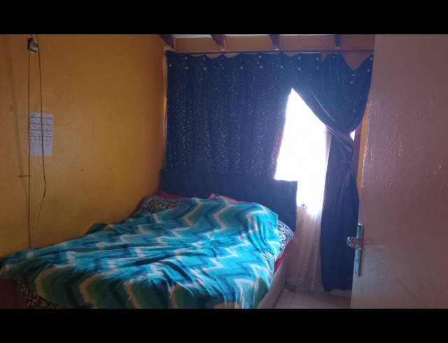 5 BEDROOM HOUSE FOR SALE IN CROSSMOOR